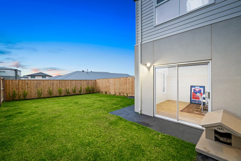 Photo - 7 Lancashire Drive, Werribee VIC 3030 - Image 15