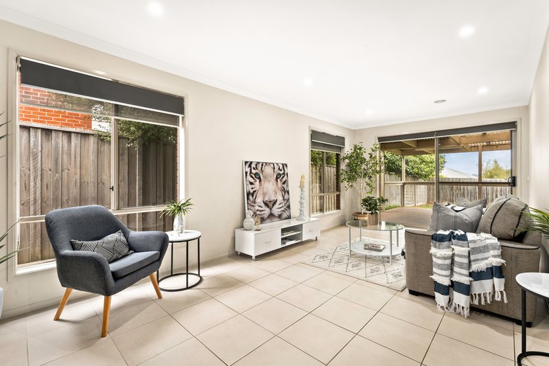 Photo - 7 Lancaster Way, Beaconsfield VIC 3807 - Image 5