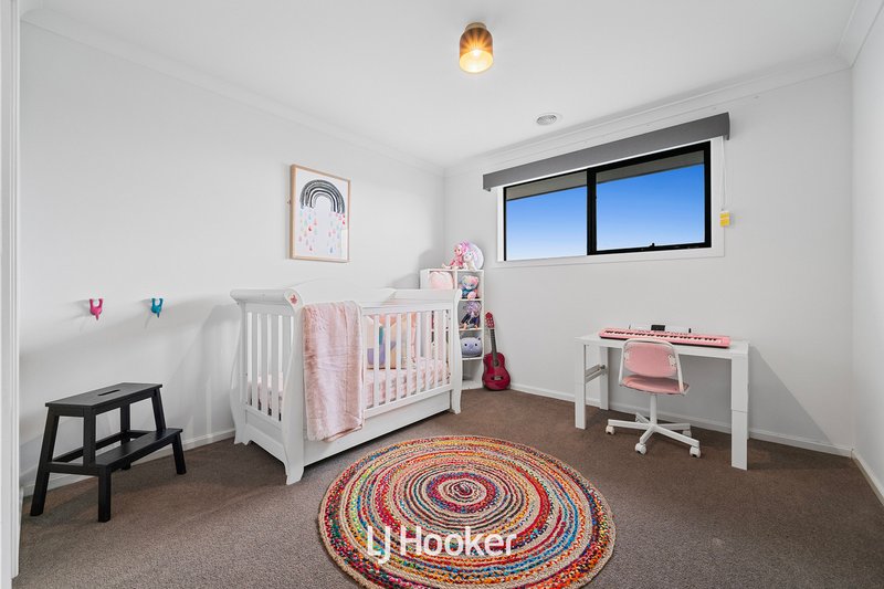 Photo - 7 Landrace Way, Clyde North VIC 3978 - Image 20