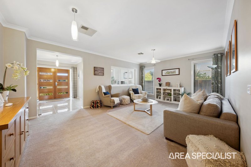 Photo - 7 Landy Circuit, Pakenham VIC 3810 - Image 14