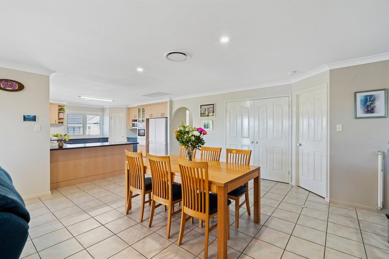 Photo - 7 Lanyard Place, Redland Bay QLD 4165 - Image 10