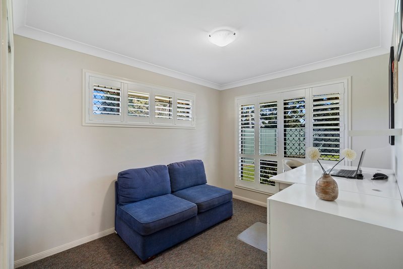 Photo - 7 Lanyard Place, Redland Bay QLD 4165 - Image 12