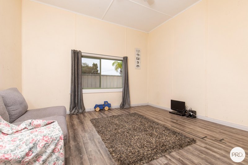 Photo - 7 Latrobe Avenue, Red Cliffs VIC 3496 - Image 3