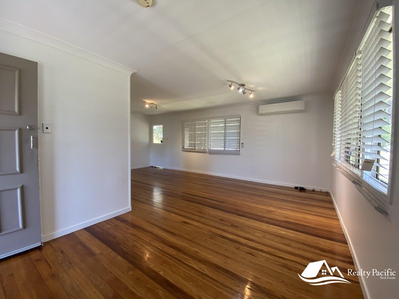 Photo - 7 Laurie Street, Carina Heights QLD 4152 - Image 2