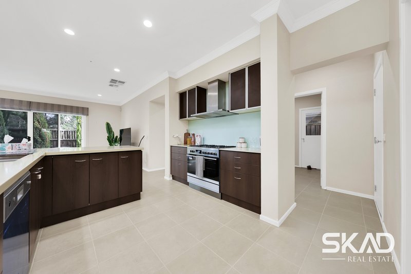 Photo - 7 Laurimar Boulevard, Doreen VIC 3754 - Image 9