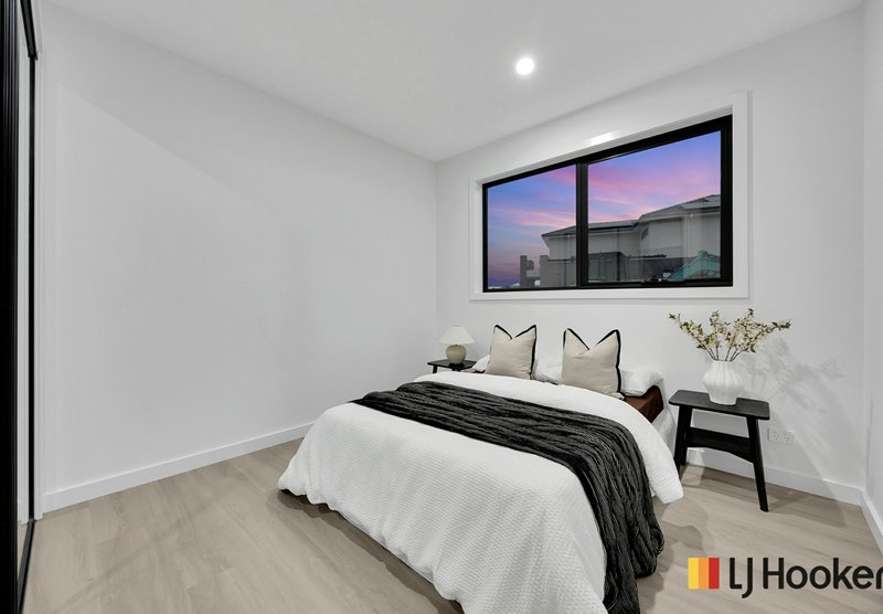 Photo - 7 Lauzet Way, Sunbury VIC 3429 - Image 9