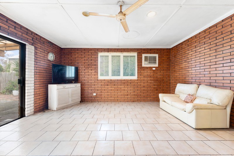 Photo - 7 Lawborough Avenue, Parkdale VIC 3195 - Image 11