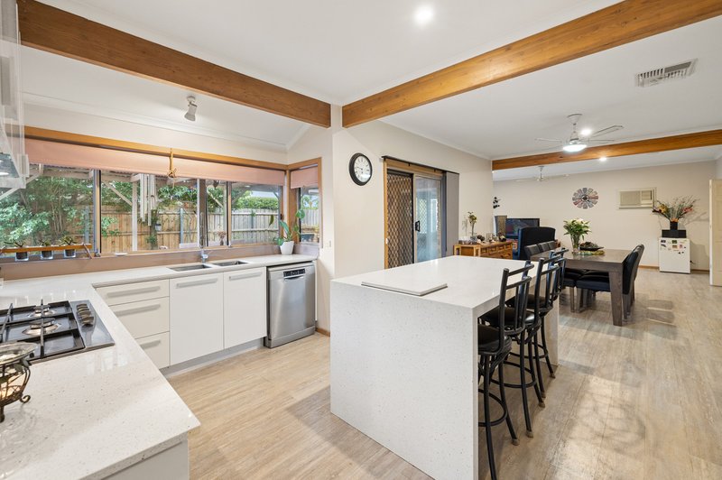 Photo - 7 Lawson Court, Hoppers Crossing VIC 3029 - Image 6