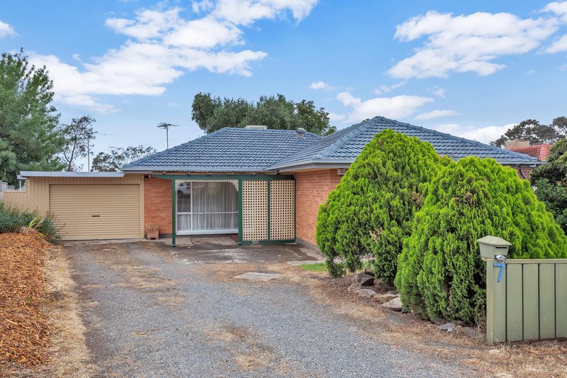 7 Leabrook Drive, Para Hills SA 5096