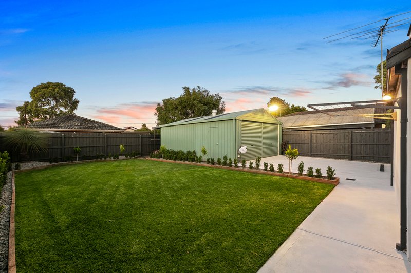 Photo - 7 Leake Court, Altona Meadows VIC 3028 - Image 12