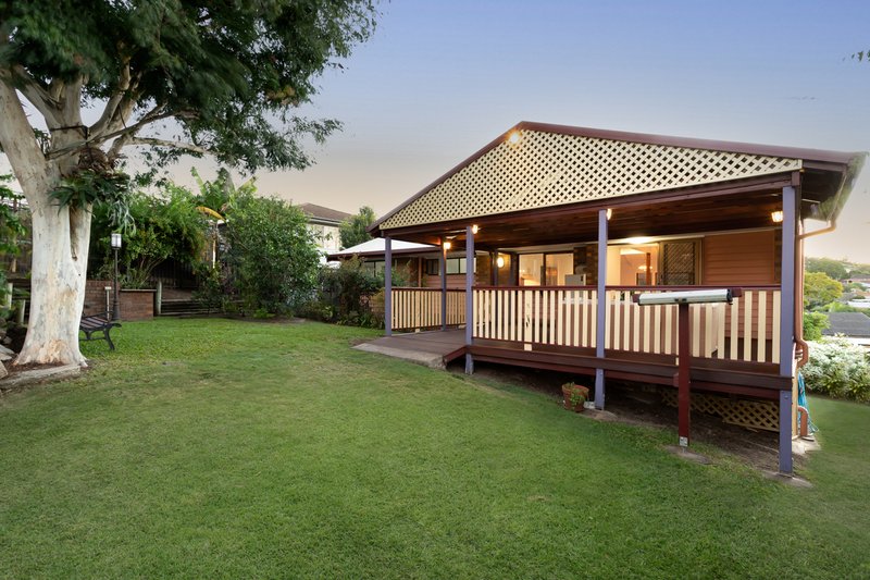 Photo - 7 Leckmy Street, Ferny Grove QLD 4055 - Image 14