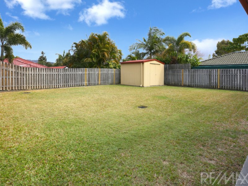 Photo - 7 Leila Court, Mudgeeraba QLD 4213 - Image 4