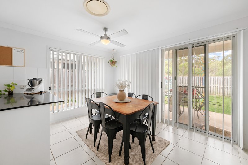 Photo - 7 Lenthall Street, Boyne Island QLD 4680 - Image 4