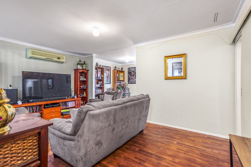 Photo - 7 Leumeah Street, Armadale WA 6112 - Image 4