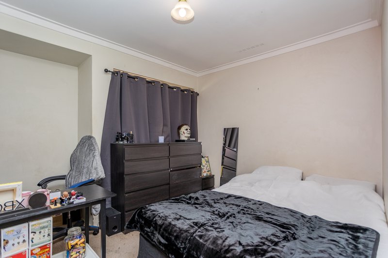 Photo - 7 Leumeah Street, Armadale WA 6112 - Image 10