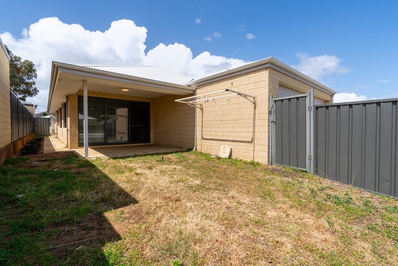 Photo - 7 Liddard Gardens, Baldivis WA 6171 - Image 23