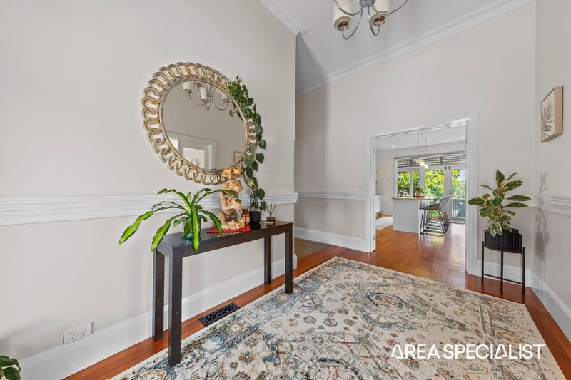 Photo - 7 Lima Place, Pakenham VIC 3810 - Image 12