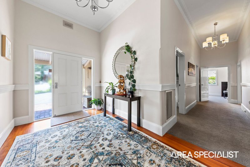 Photo - 7 Lima Place, Pakenham VIC 3810 - Image 13