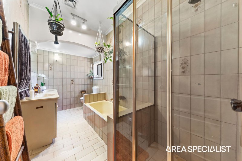 Photo - 7 Lima Place, Pakenham VIC 3810 - Image 16