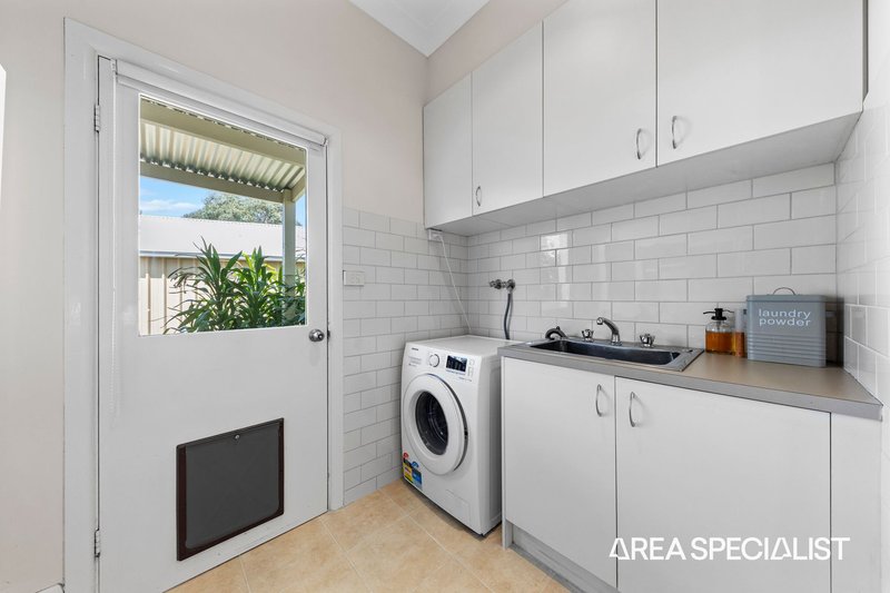 Photo - 7 Lima Place, Pakenham VIC 3810 - Image 19