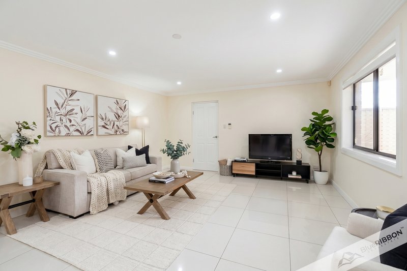 Photo - 7 Limpopo Crescent, Seven Hills NSW 2147 - Image 5