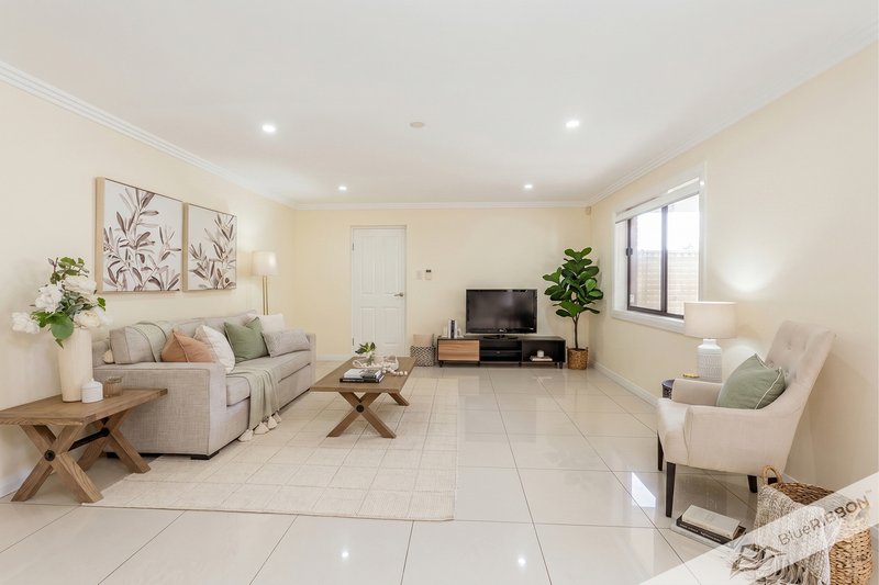 Photo - 7 Limpopo Crescent, Seven Hills NSW 2147 - Image 6
