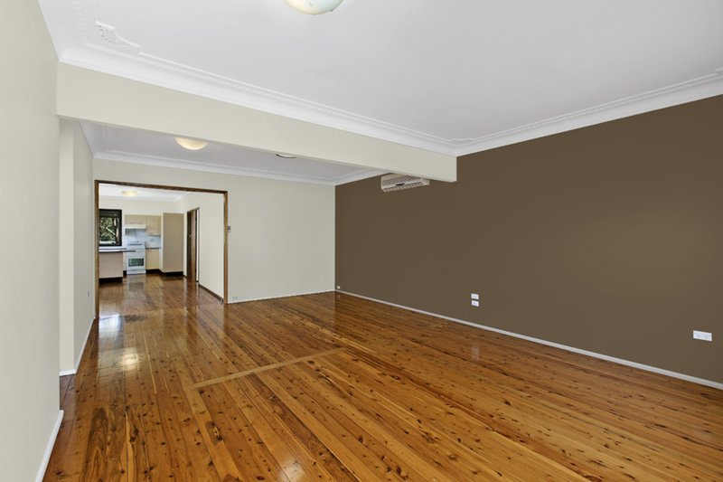 Photo - 7 Linden Street, North Gosford NSW 2250 - Image 5