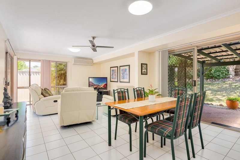 Photo - 7 Lindesay Court, Sinnamon Park QLD 4073 - Image 5