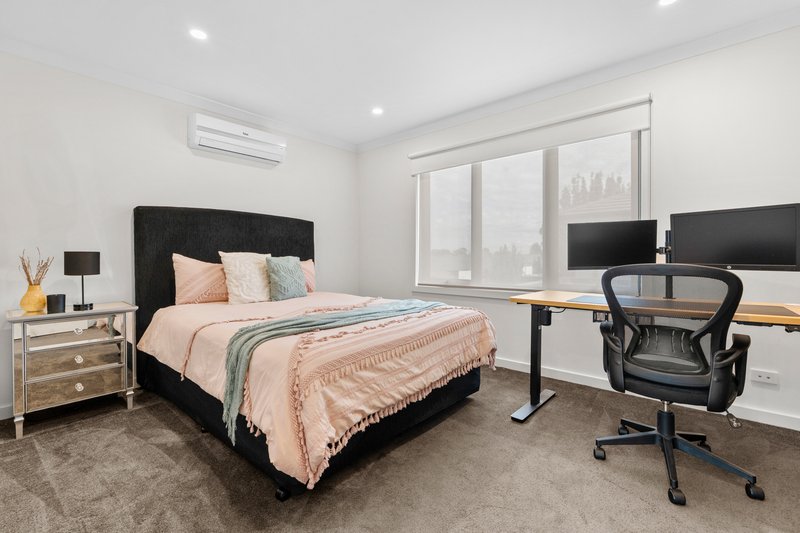 Photo - 7 Linoak Avenue, Lalor VIC 3075 - Image 10