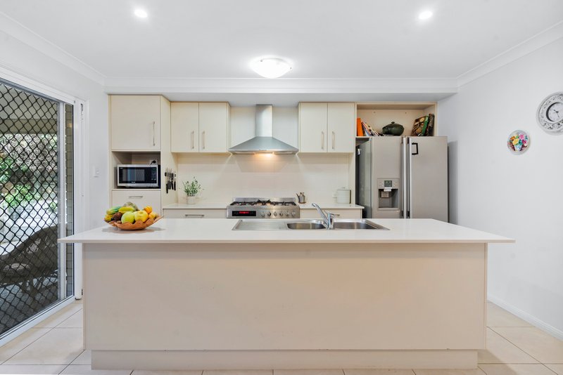 Photo - 7 Liriope Place, Victoria Point QLD 4165 - Image 8