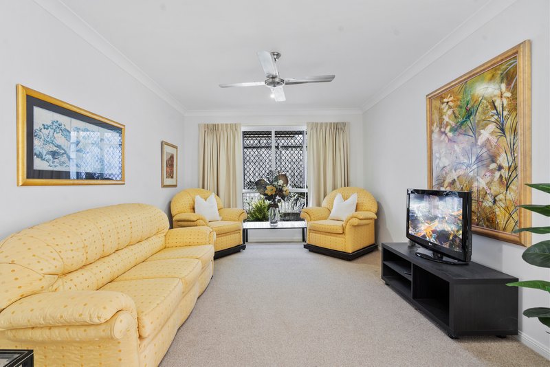 Photo - 7 Liriope Place, Victoria Point QLD 4165 - Image 9