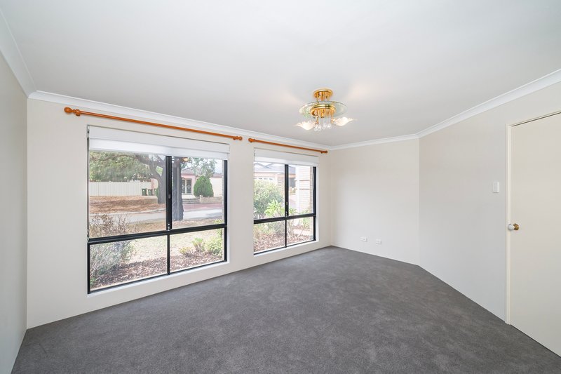 Photo - 7 Lively Circle, Mirrabooka WA 6061 - Image 11