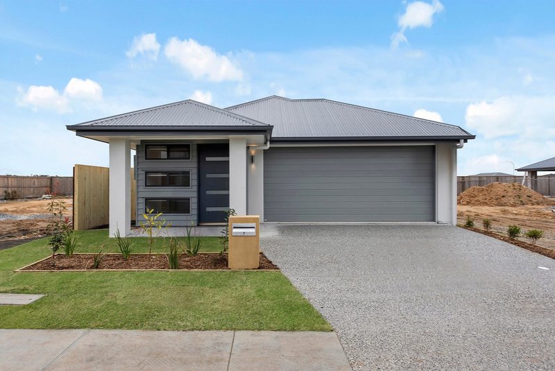 Photo - 7 Liverpool Circuit, Yarrabilba QLD 4207 - Image 1