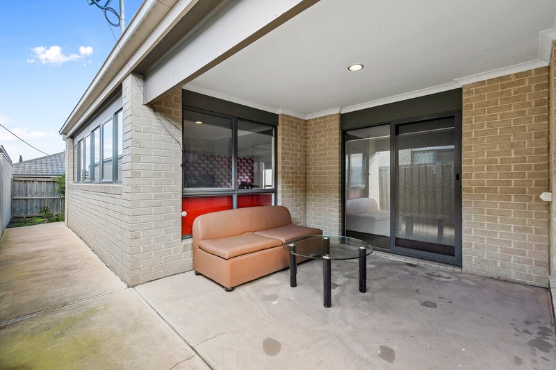 Photo - 7 Lochinver Street, Wollert VIC 3750 - Image 9