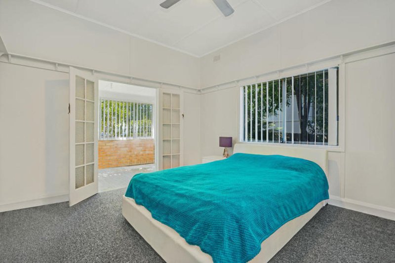 Photo - 7 Lock Avenue, Springfield NSW 2250 - Image 6