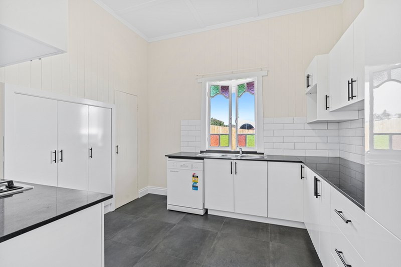 Photo - 7 Lockhart Street, Woolloongabba QLD 4102 - Image 3