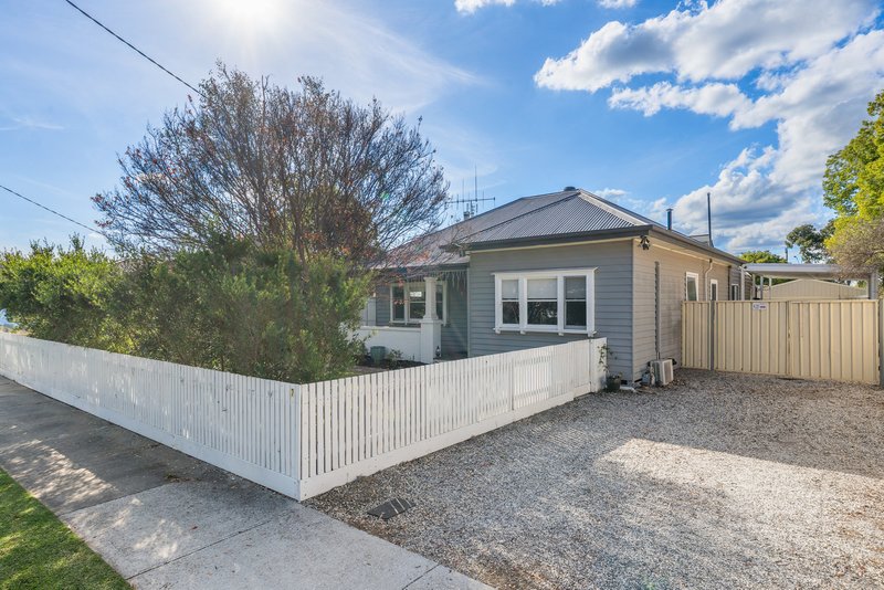 Photo - 7 Loco Street, Seymour VIC 3660 - Image 1