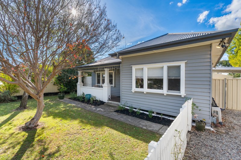 Photo - 7 Loco Street, Seymour VIC 3660 - Image 5