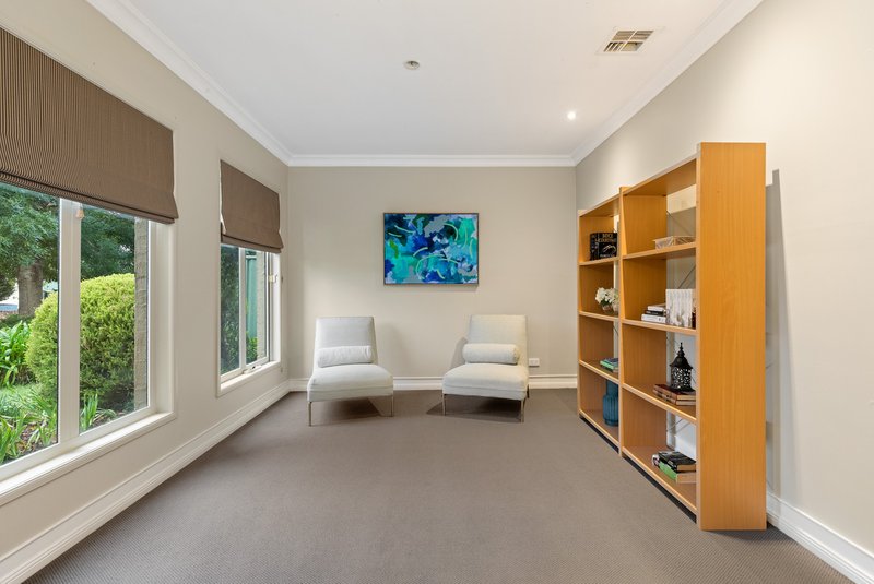 Photo - 7 Lollipop Drive, Wyndham Vale VIC 3024 - Image 6