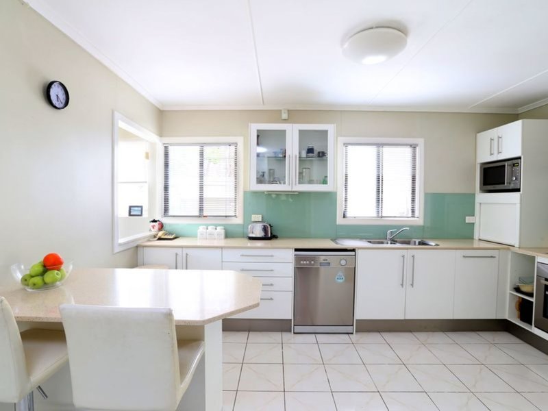 Photo - 7 Lombard Street, Carina QLD 4152 - Image 11