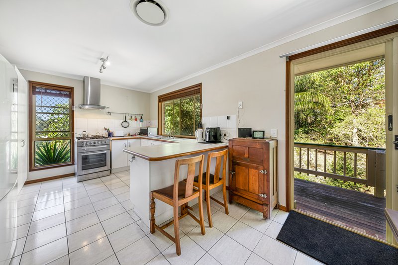 Photo - 7 Loparo Court, Nambour QLD 4560 - Image 6