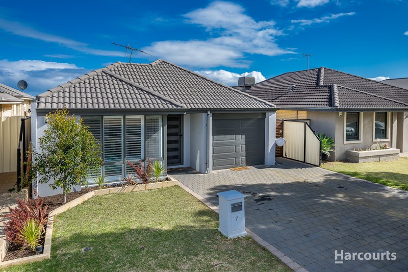 7 Lorimer Street, Clarkson WA 6030