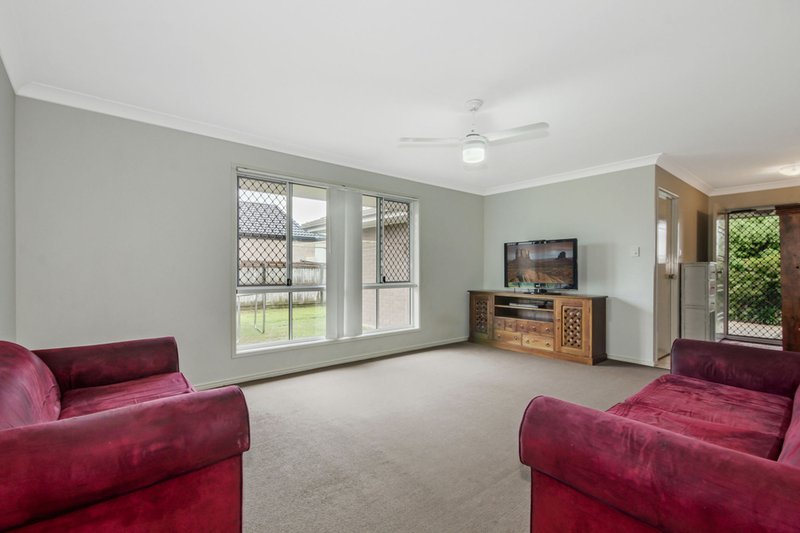 Photo - 7 Lotus Avenue, Bellmere QLD 4510 - Image 3