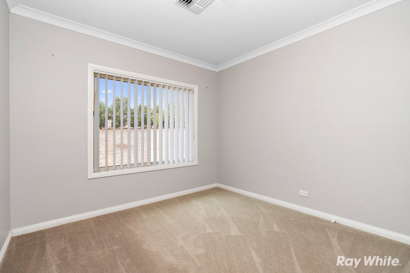 Photo - 7 Loughan Road, Junee NSW 2663 - Image 8