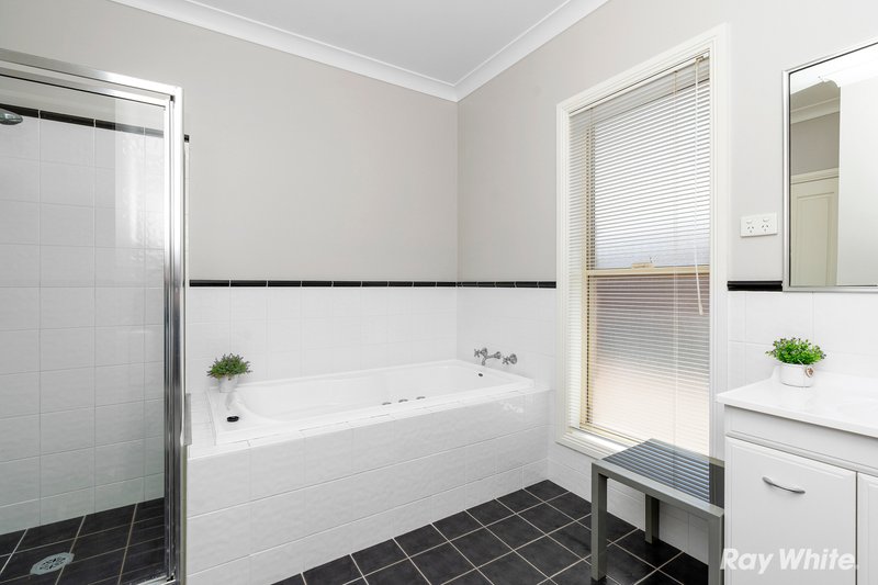 Photo - 7 Loughan Road, Junee NSW 2663 - Image 11