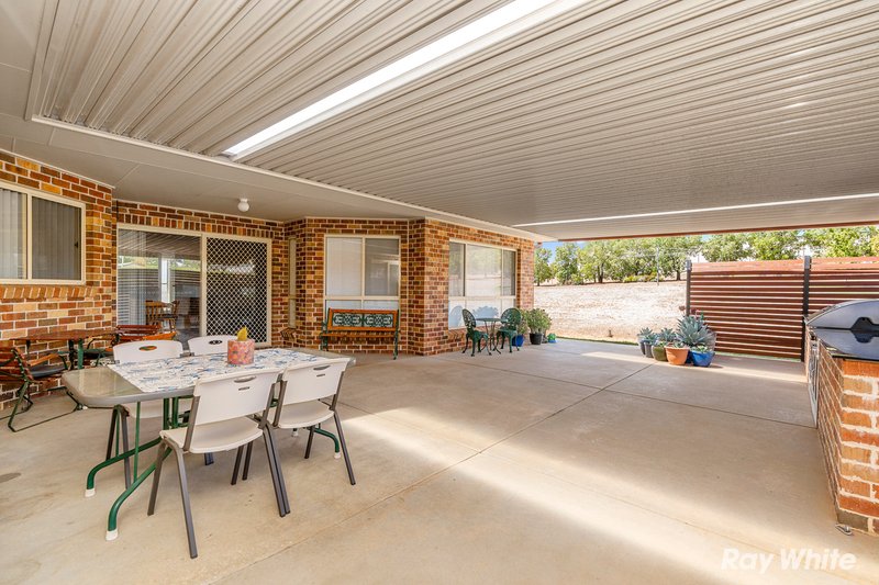 Photo - 7 Loughan Road, Junee NSW 2663 - Image 14