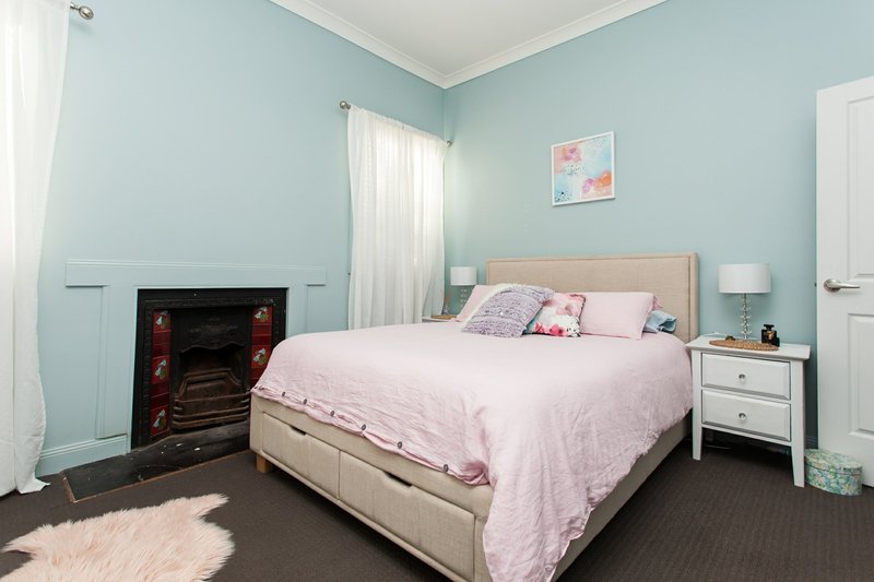 Photo - 7 Love Street, Cessnock NSW 2325 - Image 5