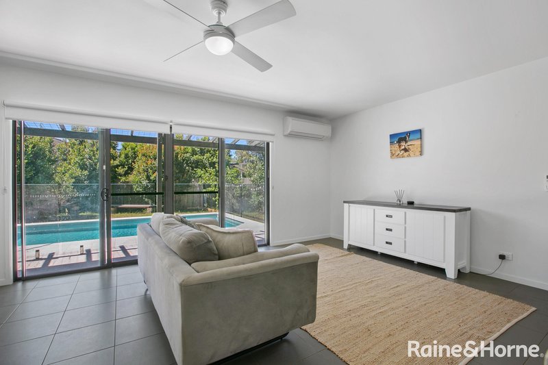 Photo - 7 Luttons Court, Cooroy QLD 4563 - Image 3