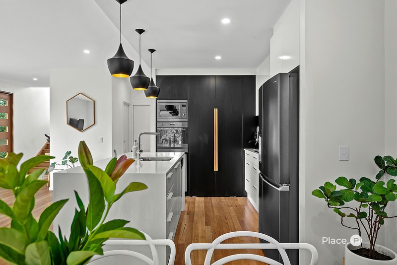 Photo - 7 Lydford Court, Carindale QLD 4152 - Image 1