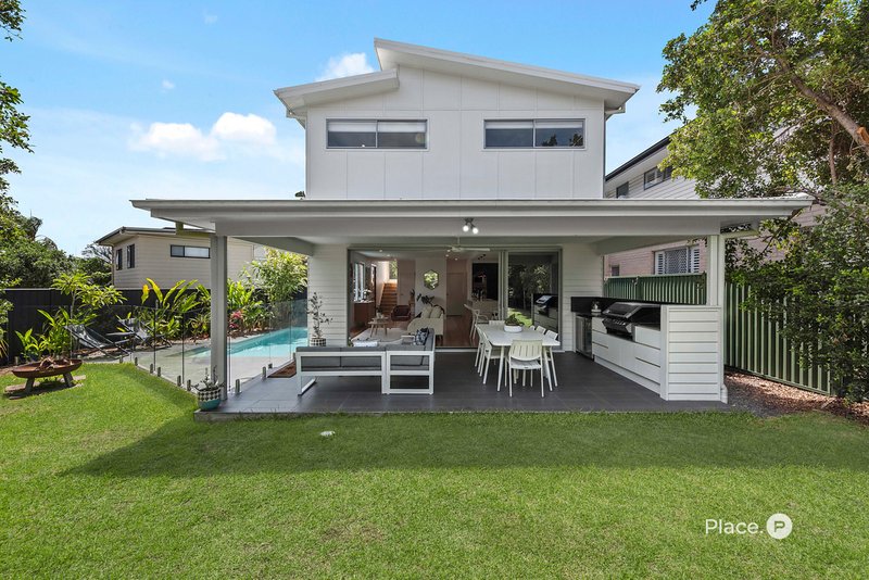 Photo - 7 Lydford Court, Carindale QLD 4152 - Image 2